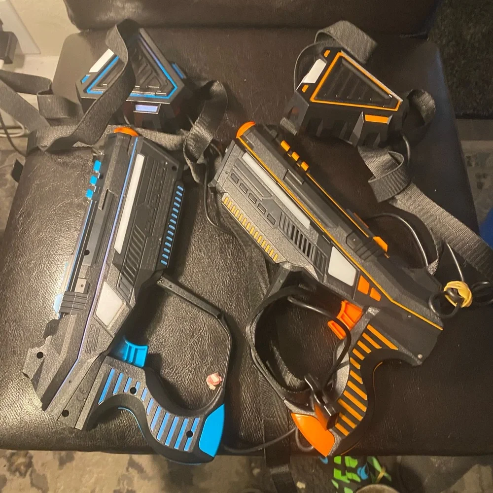 2X Squad Hero Rechargeable Laser Tag Set for Kids, Teens & Adults - Guns & Vests